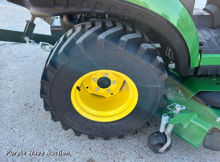 image for item MH9983 2021 John Deere 1025R  MFWD tractor