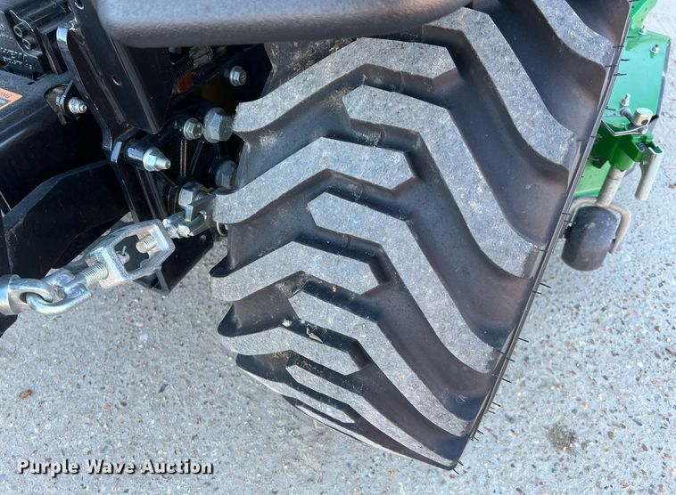 image for item MH9983 2021 John Deere 1025R  MFWD tractor