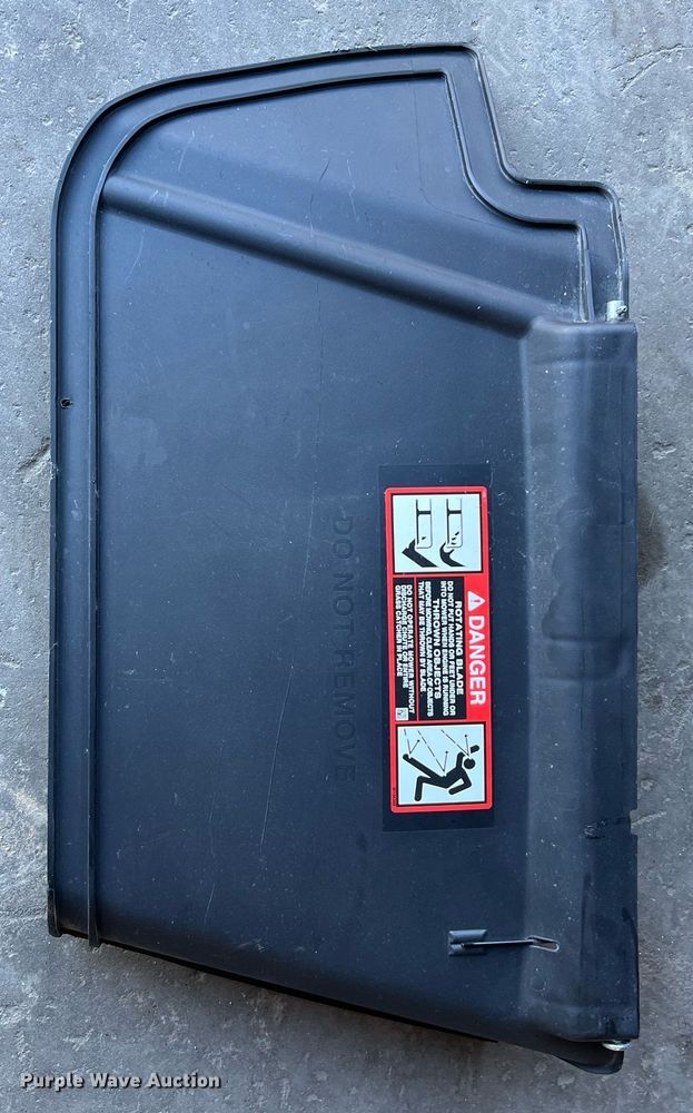 image for item MH9983 2021 John Deere 1025R  MFWD tractor