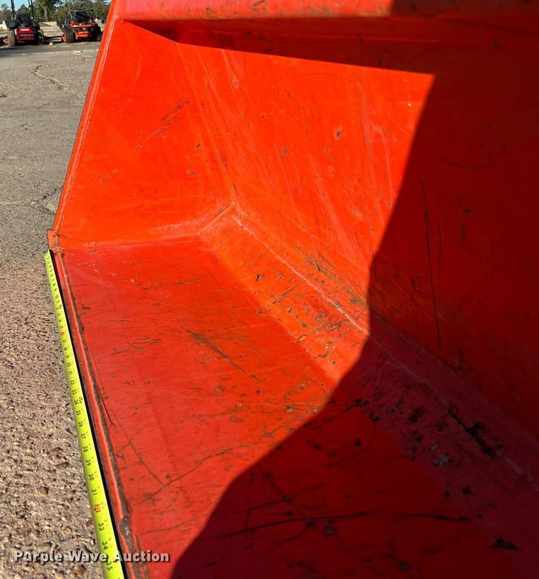 image for item MH9984 2018 Kubota L3301HST  MFWD tractor