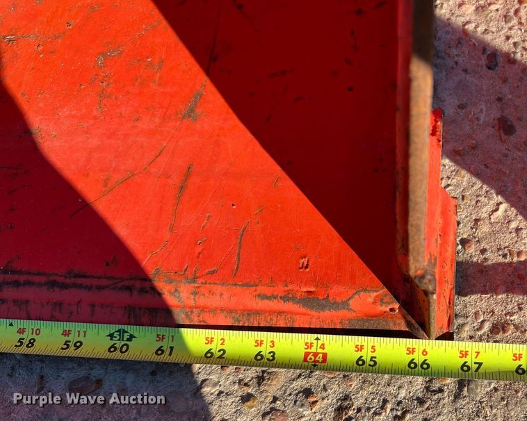 image for item MH9984 2018 Kubota L3301HST  MFWD tractor