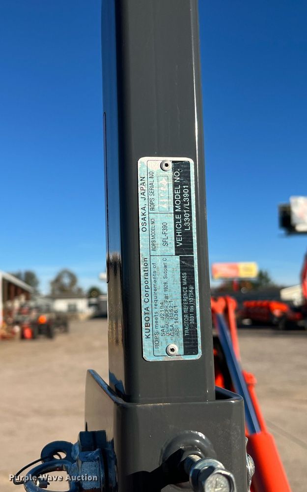 image for item MH9984 2018 Kubota L3301HST  MFWD tractor