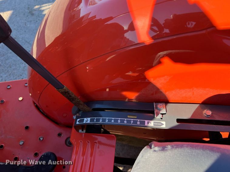 image for item MH9984 2018 Kubota L3301HST  MFWD tractor