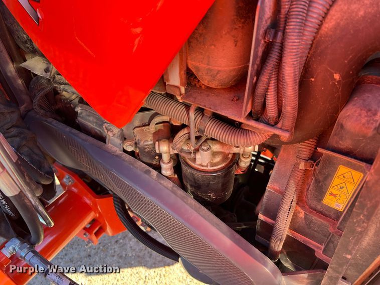 image for item MH9984 2018 Kubota L3301HST  MFWD tractor