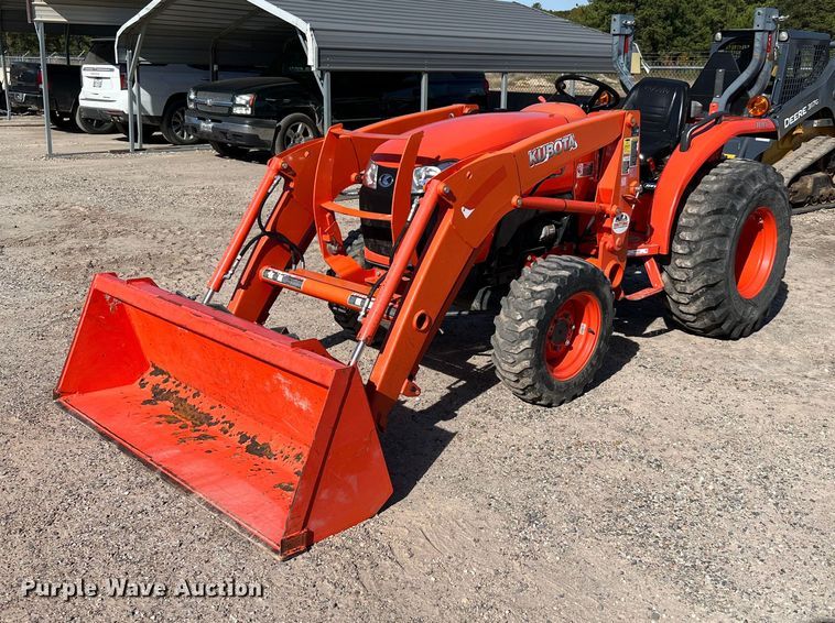 image for item MH9996 2017 Kubota L2501HST  MFWD tractor