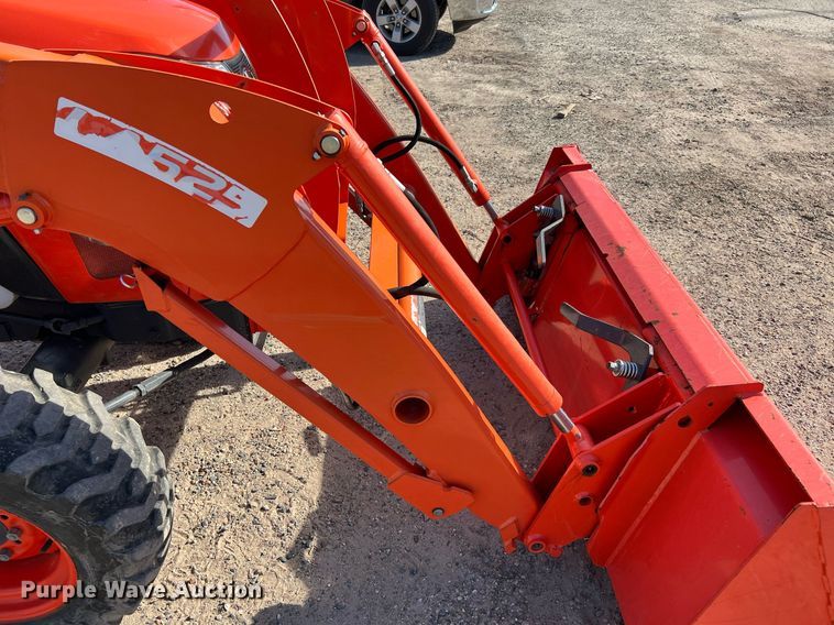 image for item MH9996 2017 Kubota L2501HST  MFWD tractor