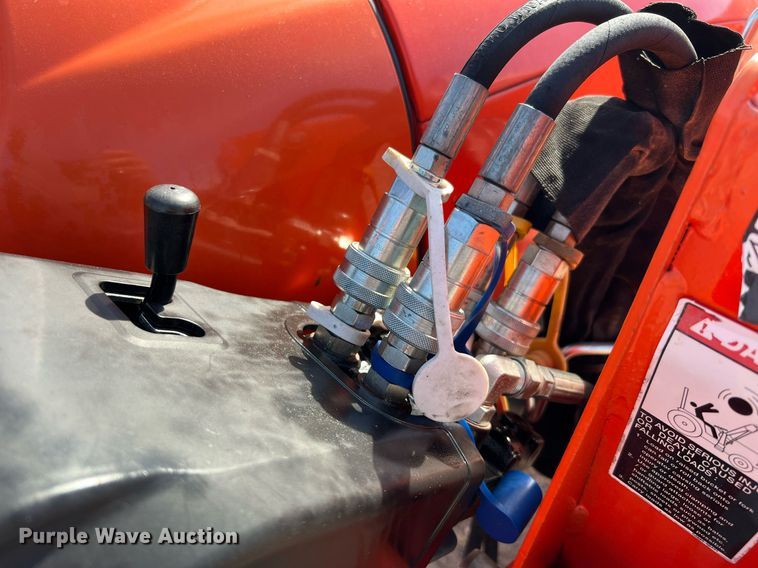 image for item MH9996 2017 Kubota L2501HST  MFWD tractor