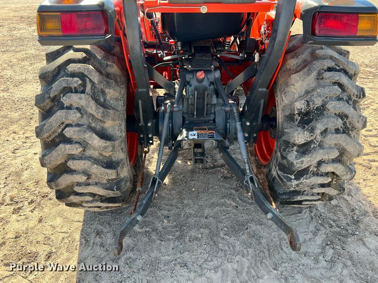 image for item MH9996 2017 Kubota L2501HST  MFWD tractor