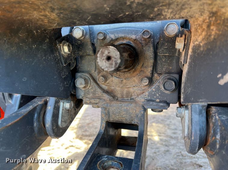 image for item MH9996 2017 Kubota L2501HST  MFWD tractor