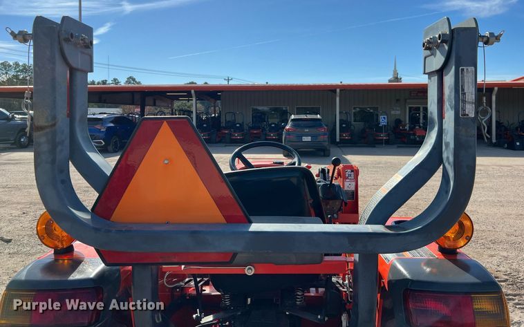 image for item MH9996 2017 Kubota L2501HST  MFWD tractor