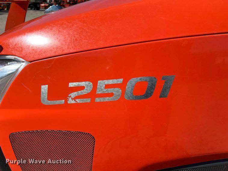 image for item MH9996 2017 Kubota L2501HST  MFWD tractor