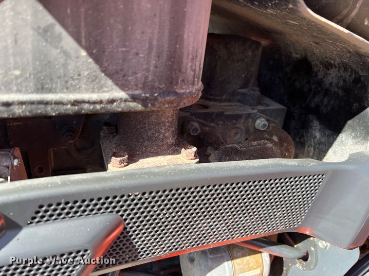 image for item MH9996 2017 Kubota L2501HST  MFWD tractor