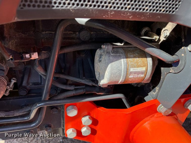 image for item MH9996 2017 Kubota L2501HST  MFWD tractor