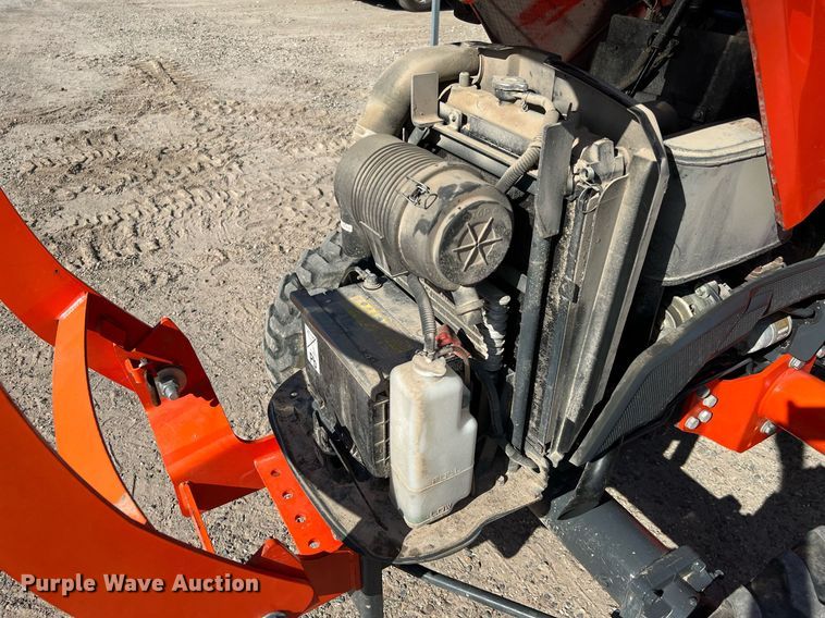 image for item MH9996 2017 Kubota L2501HST  MFWD tractor