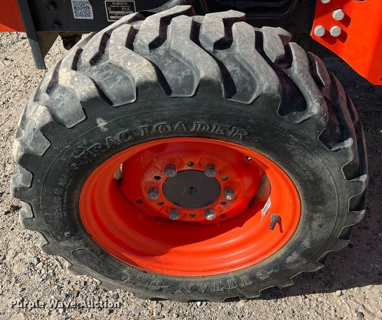 image for item MH9996 2017 Kubota L2501HST  MFWD tractor