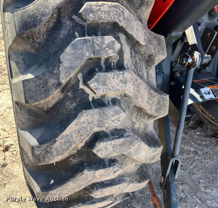 image for item MH9996 2017 Kubota L2501HST  MFWD tractor