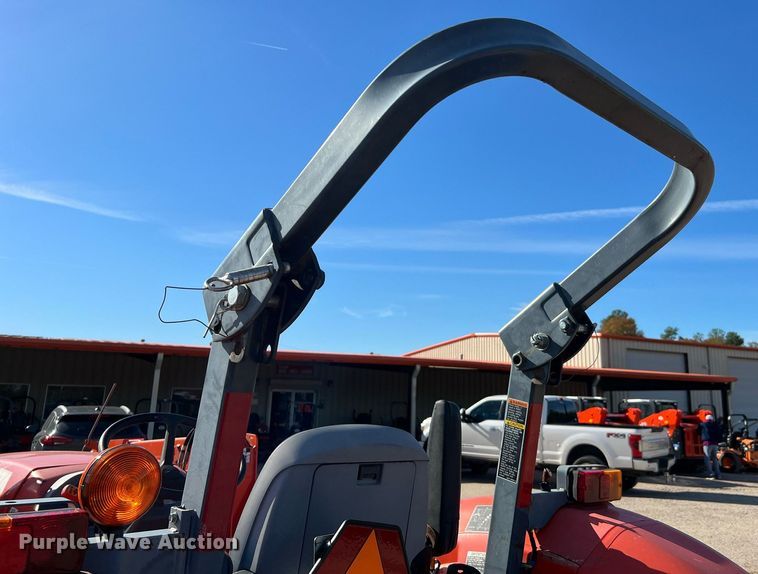 image for item MH9998 2013 Kubota M5140DT  MFWD tractor