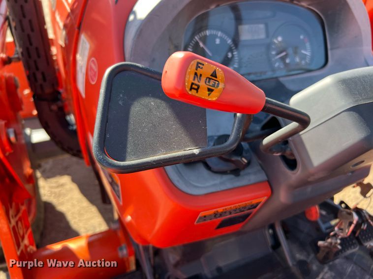 image for item MH9998 2013 Kubota M5140DT  MFWD tractor