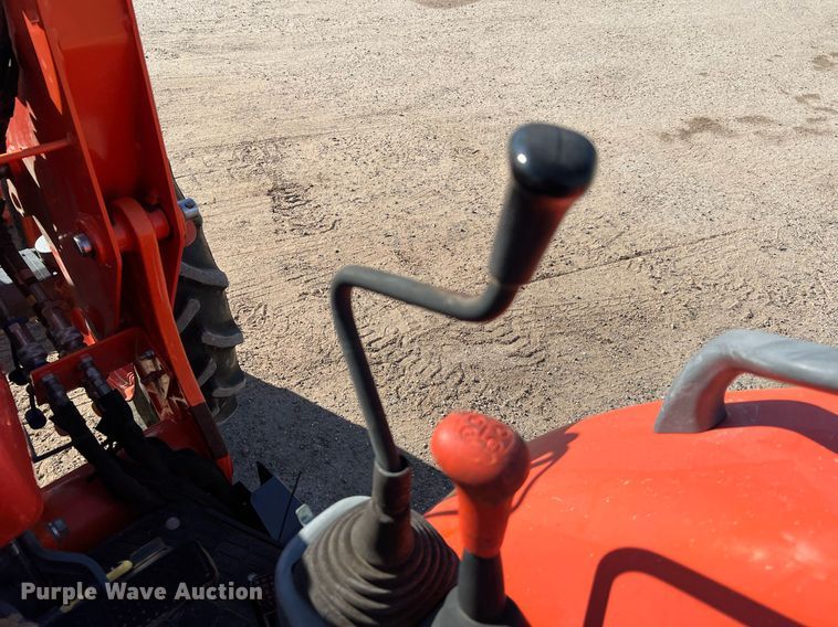 image for item MH9998 2013 Kubota M5140DT  MFWD tractor