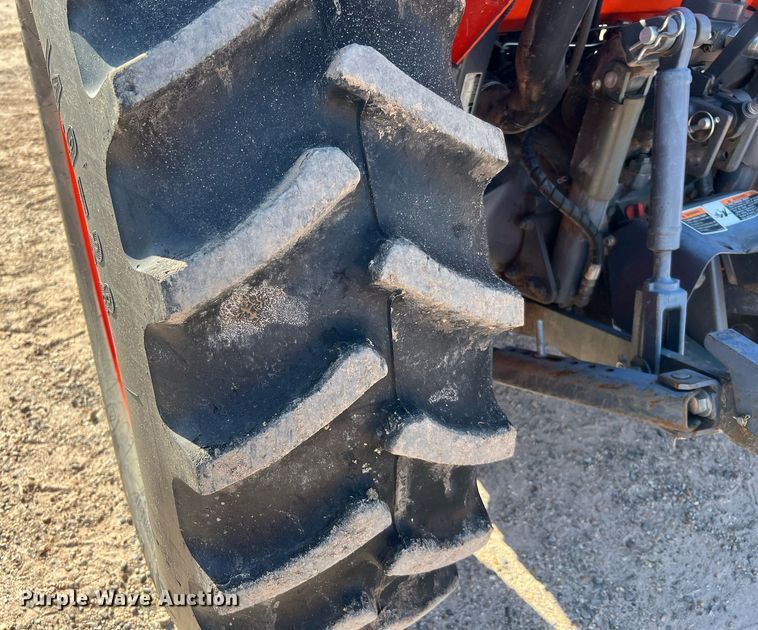 image for item MH9998 2013 Kubota M5140DT  MFWD tractor