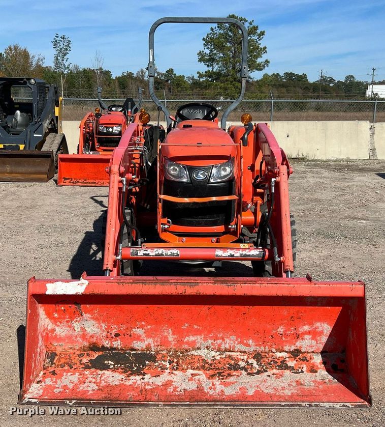 image for item MH9999 2017 Kubota L2501HST  MFWD tractor