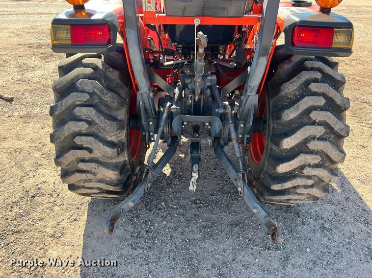 image for item MH9999 2017 Kubota L2501HST  MFWD tractor