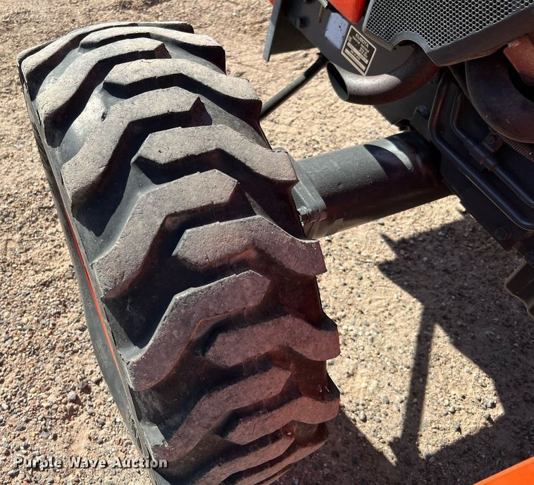 image for item MH9999 2017 Kubota L2501HST  MFWD tractor