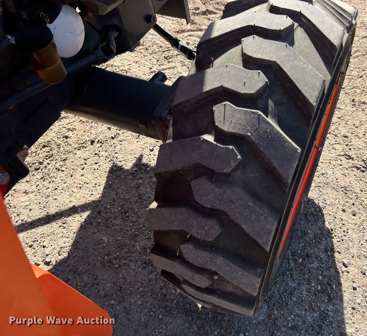 image for item MH9999 2017 Kubota L2501HST  MFWD tractor