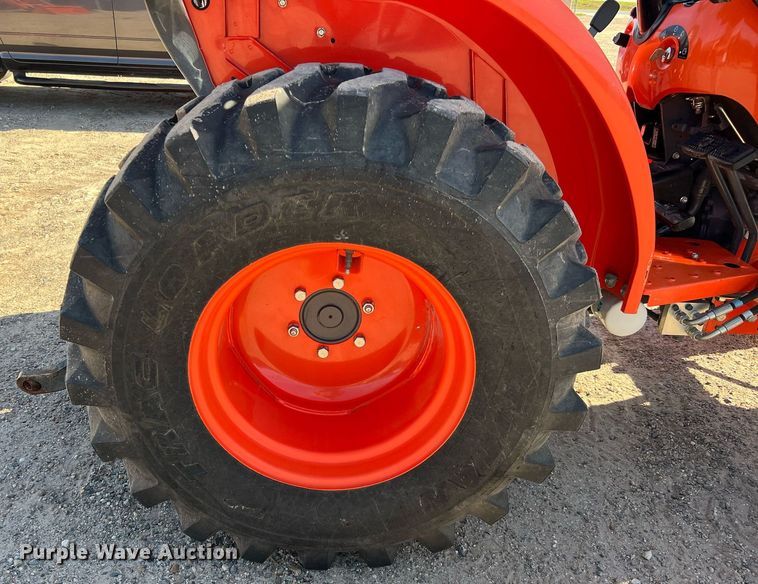 image for item MH9999 2017 Kubota L2501HST  MFWD tractor