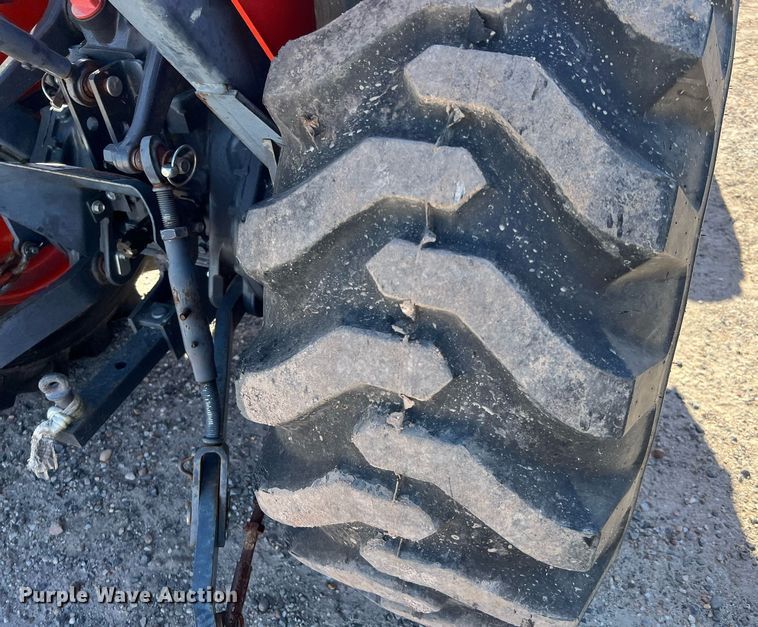 image for item MH9999 2017 Kubota L2501HST  MFWD tractor