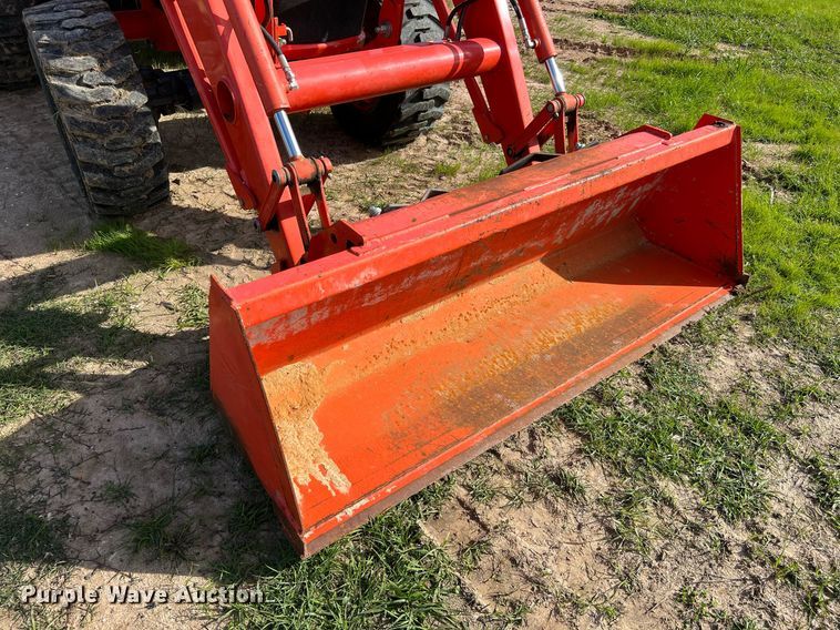 image for item MI9000 2018 Kubota MX5200HST  MFWD tractor