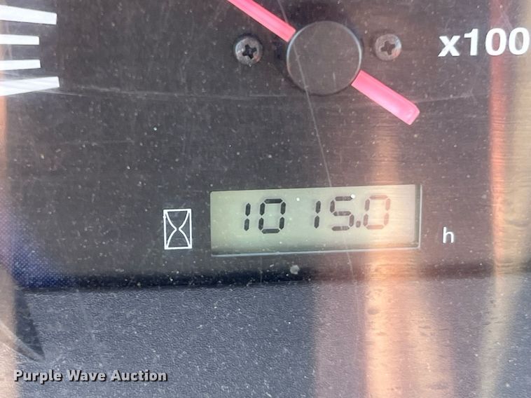 image for item MI9000 2018 Kubota MX5200HST  MFWD tractor