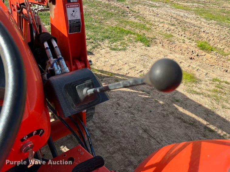 image for item MI9000 2018 Kubota MX5200HST  MFWD tractor