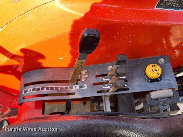 image for item MI9000 2018 Kubota MX5200HST  MFWD tractor