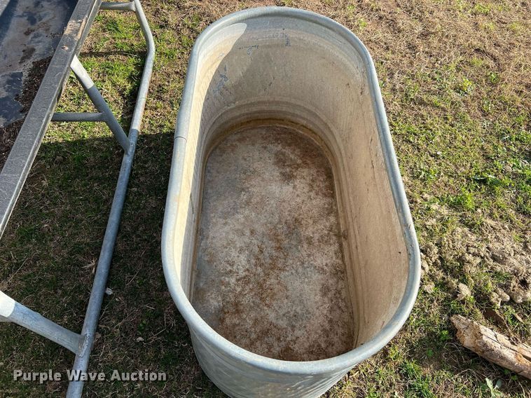 image for item MI9017 Livestock equipment