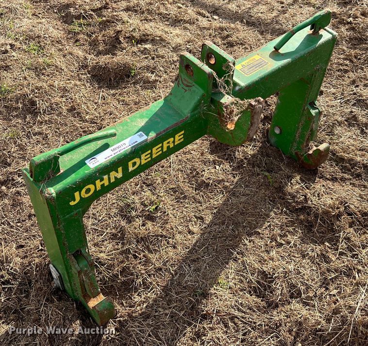 image for item MI9019 John Deere  three point quick attach
