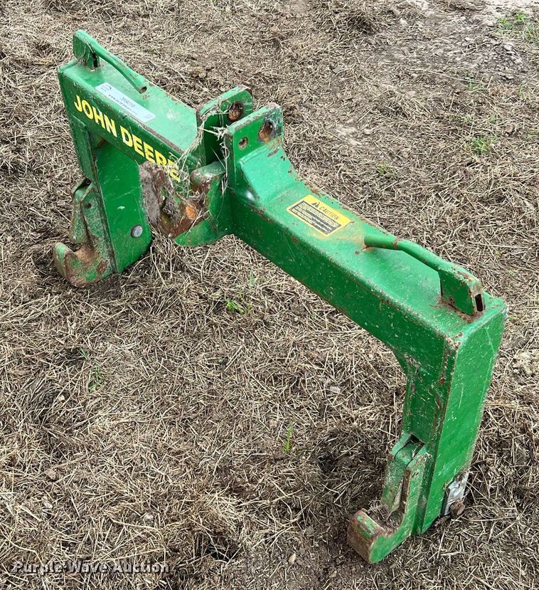 image for item MI9019 John Deere  three point quick attach