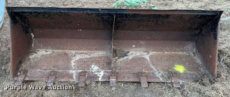 image for item MI9020 Loader bucket