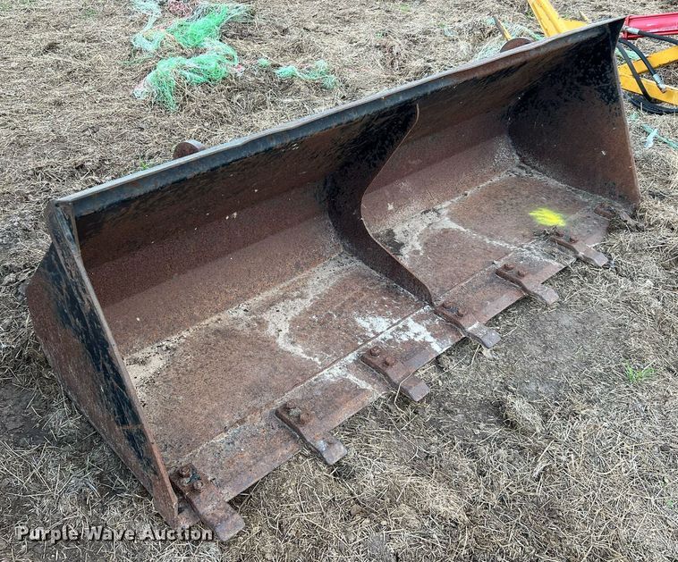 image for item MI9020 Loader bucket