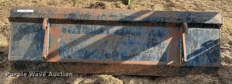 image for item MI9020 Loader bucket