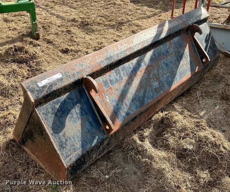 image for item MI9020 Loader bucket