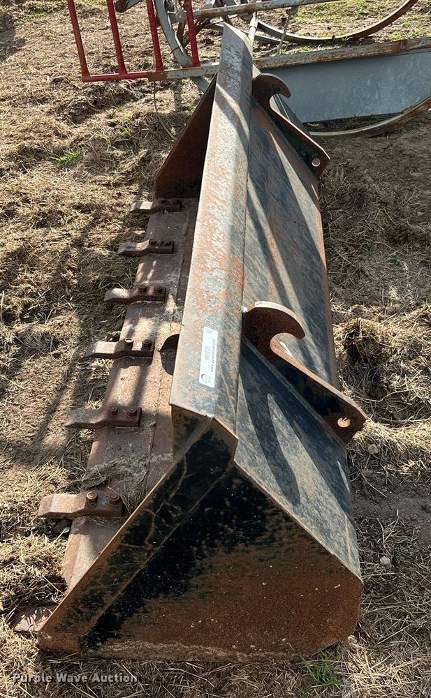 image for item MI9020 Loader bucket