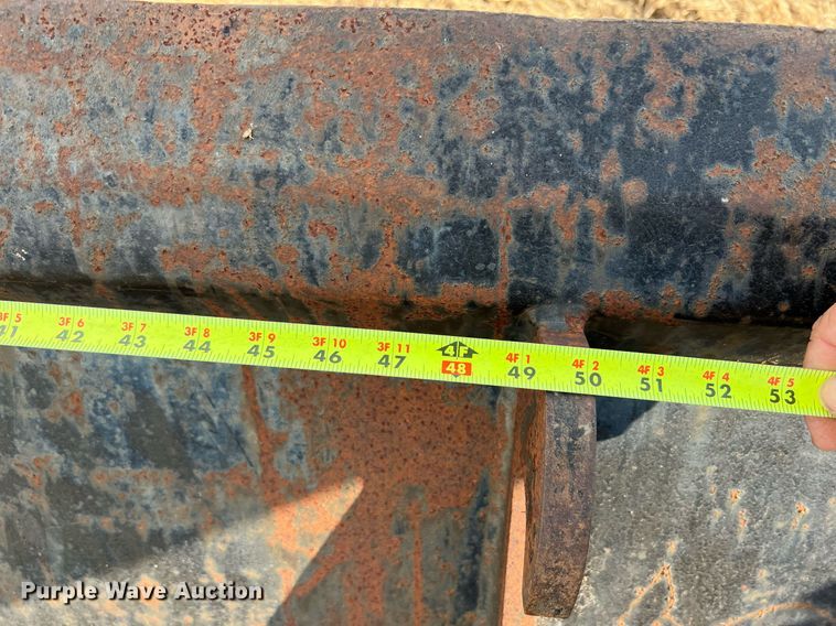 image for item MI9020 Loader bucket