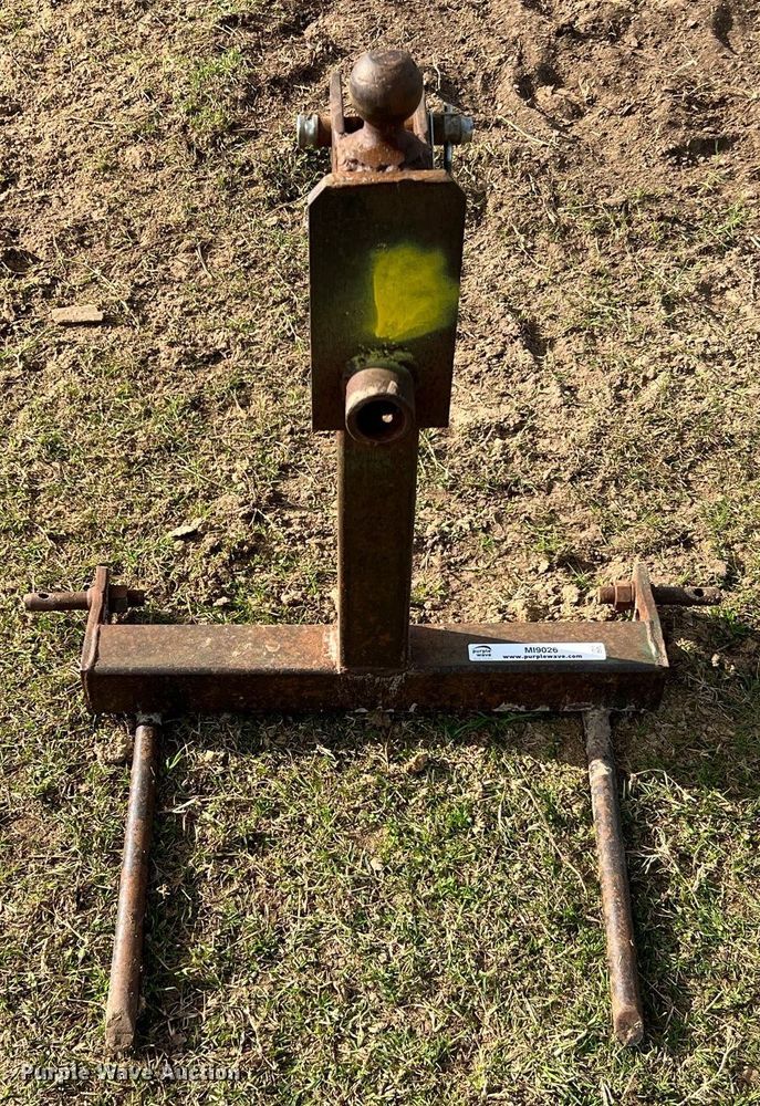 image for item MI9026 Three point hitch