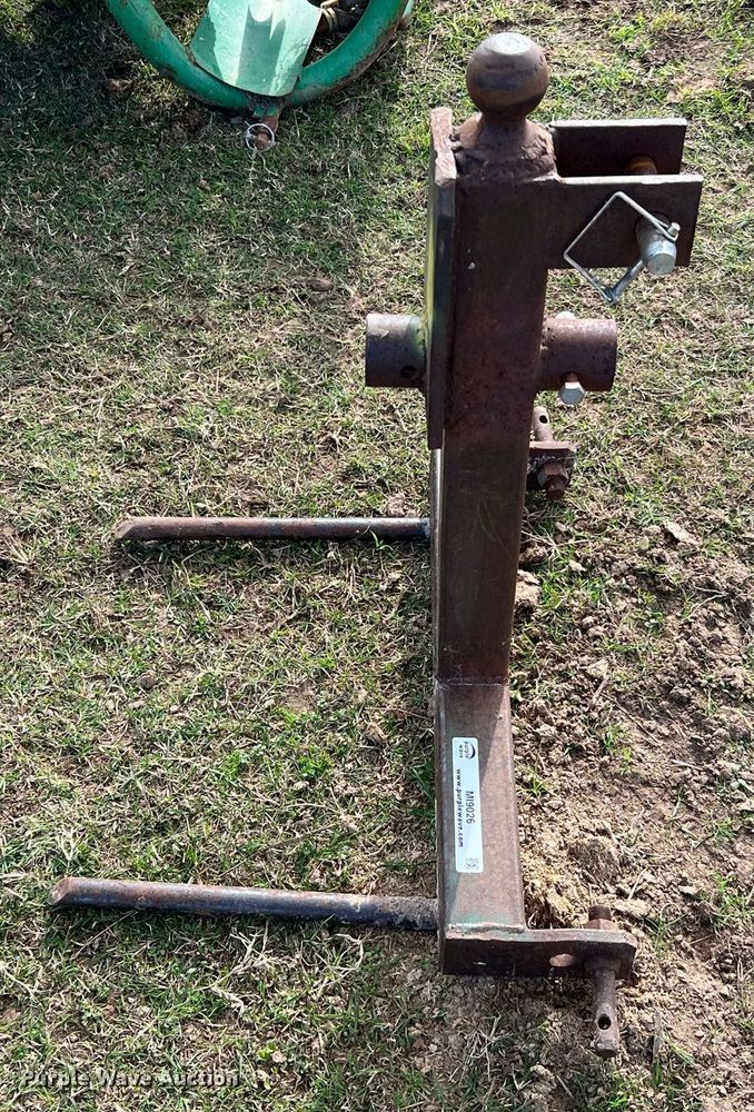 image for item MI9026 Three point hitch