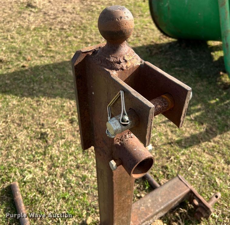 image for item MI9026 Three point hitch