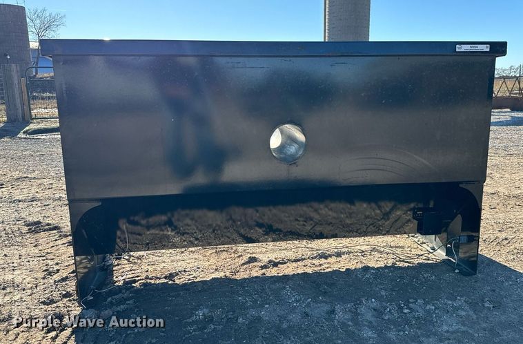 image for item NI9594 2020 Crownline Cattle Feeders S32 Manual  cake feeder