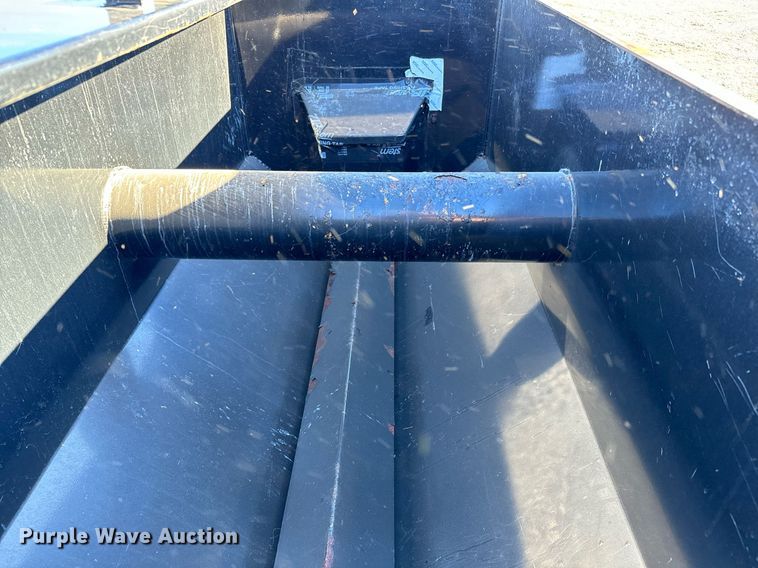 image for item NI9594 2020 Crownline Cattle Feeders S32 Manual  cake feeder