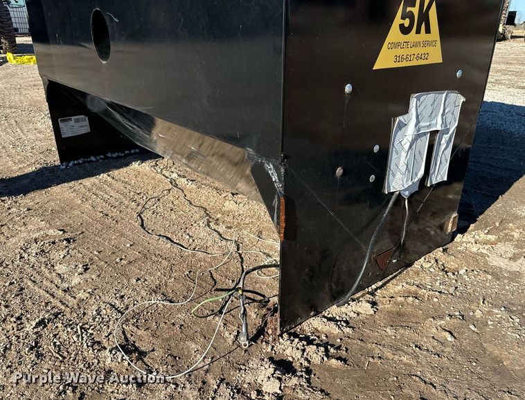 image for item NI9594 2020 Crownline Cattle Feeders S32 Manual  cake feeder