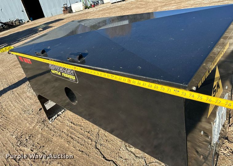 image for item NI9594 2020 Crownline Cattle Feeders S32 Manual  cake feeder